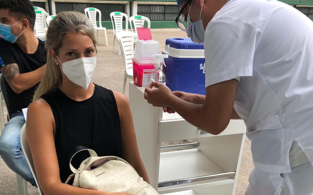Acompañando a los colegas en la Vacunación AntiCovid